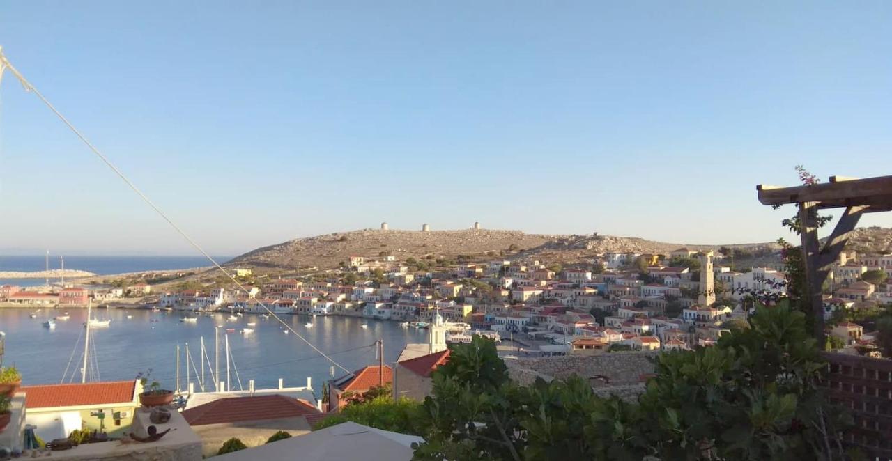 Marina Castellana Studios II Chalki Town Exteriér fotografie