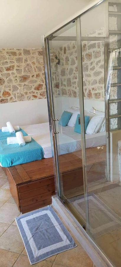 Marina Castellana Studios II Chalki Town Exteriér fotografie