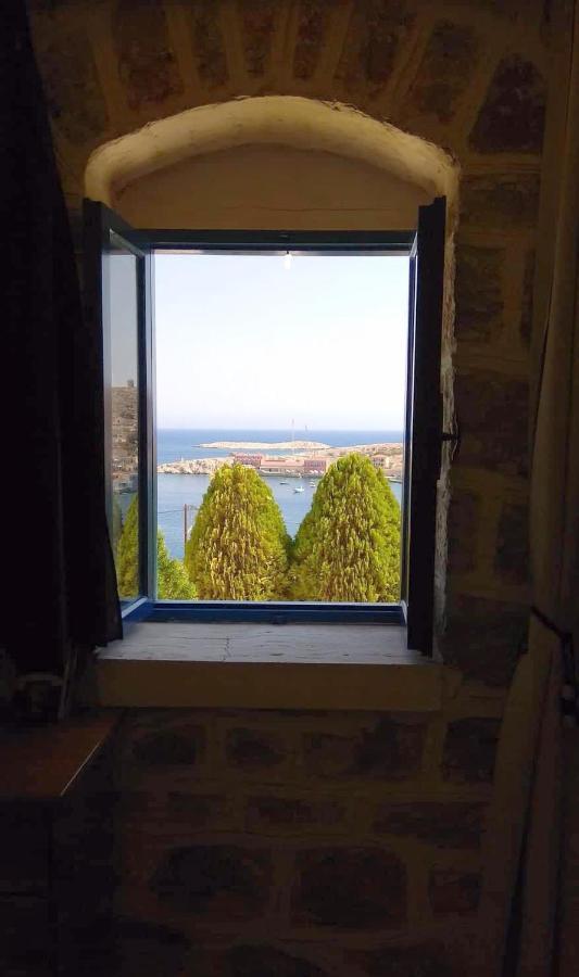 Marina Castellana Studios II Chalki Town Exteriér fotografie