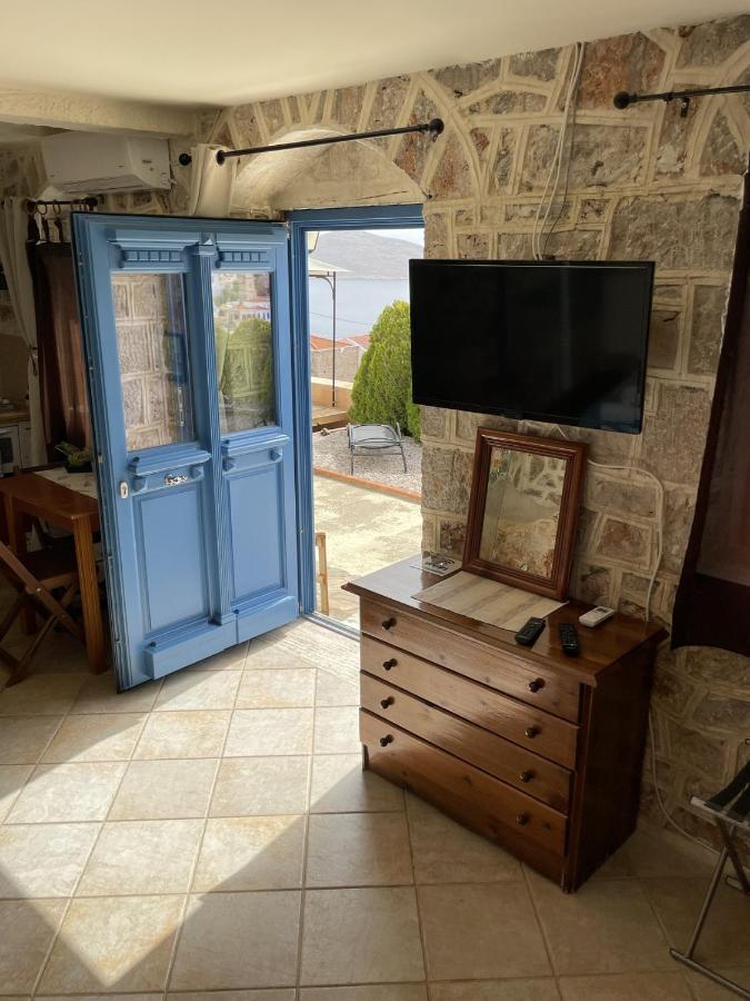 Marina Castellana Studios II Chalki Town Exteriér fotografie