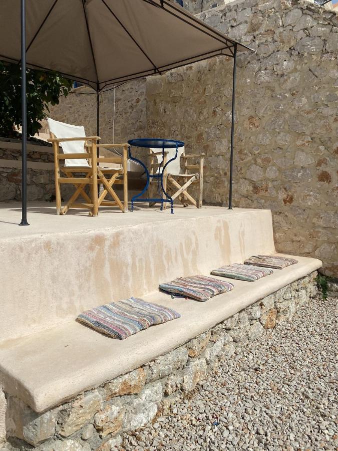 Marina Castellana Studios II Chalki Town Exteriér fotografie