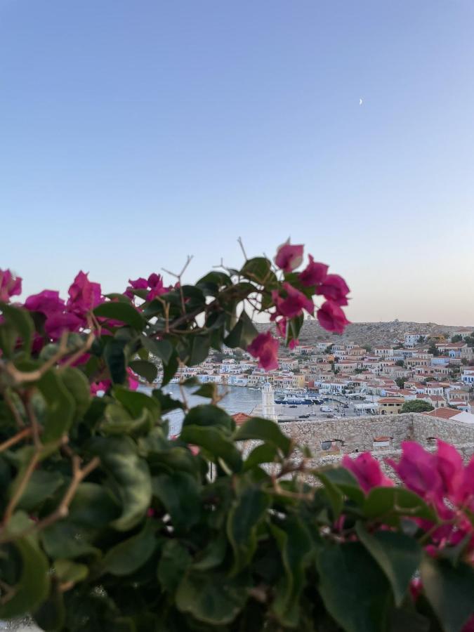 Marina Castellana Studios II Chalki Town Exteriér fotografie