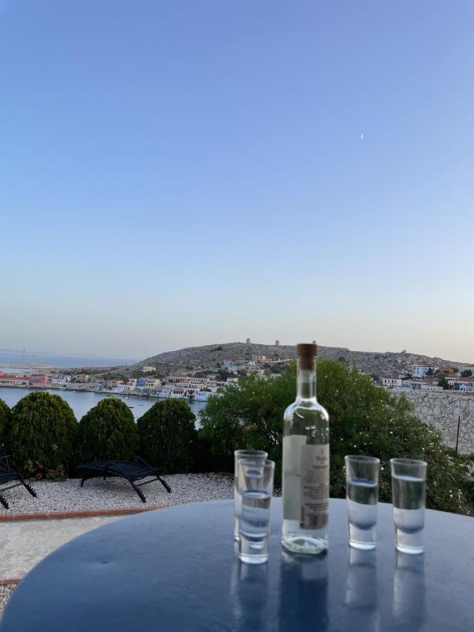 Marina Castellana Studios II Chalki Town Exteriér fotografie